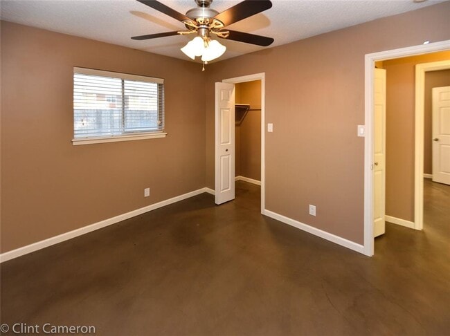 Building Photo - 8005 Pinedale Cove