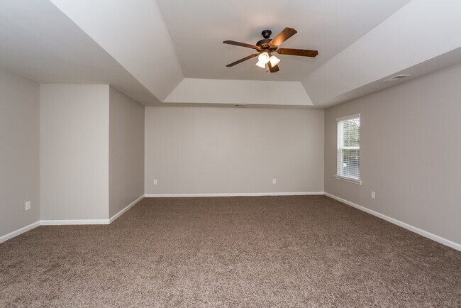 Building Photo - 229 Klinetop Dr