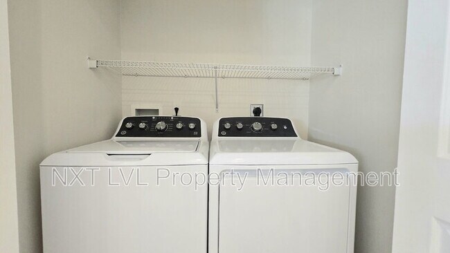 Building Photo - 342 NE 17th St