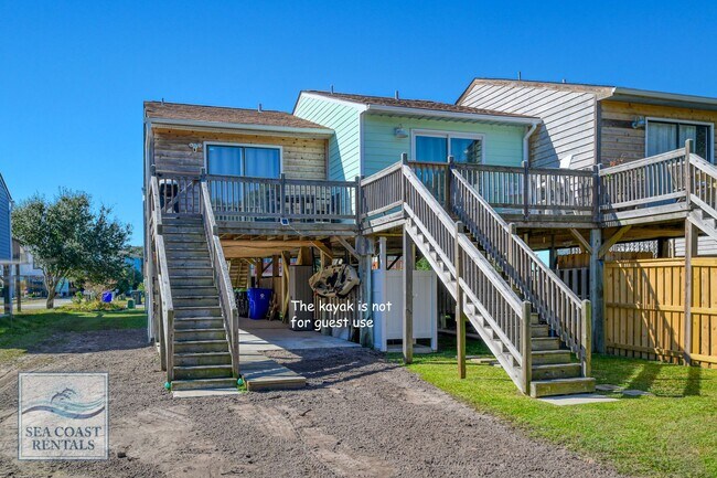 Building Photo - Beach Please @ 218 Sandpiper Dr