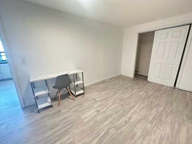 Building Photo - 12 Dawson St