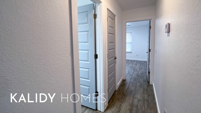 Building Photo - 5921 SE 88th St