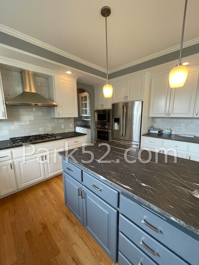 Building Photo - Browns Point Tacoma 3 Bedroom Single Famil...