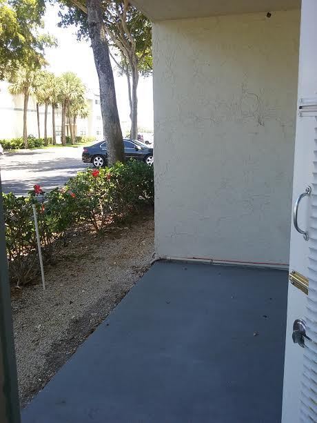 Building Photo - ONE BEDROOM ONE BATHROOM!  WATERFRONT COMM...