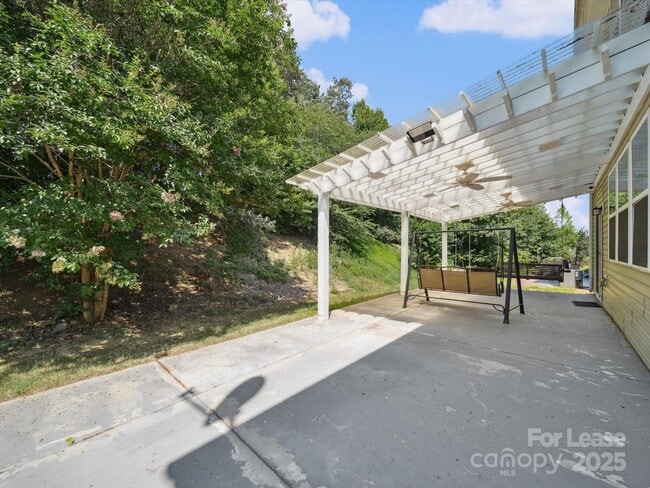 Building Photo - 10327 Rutledge Ridge Dr NW