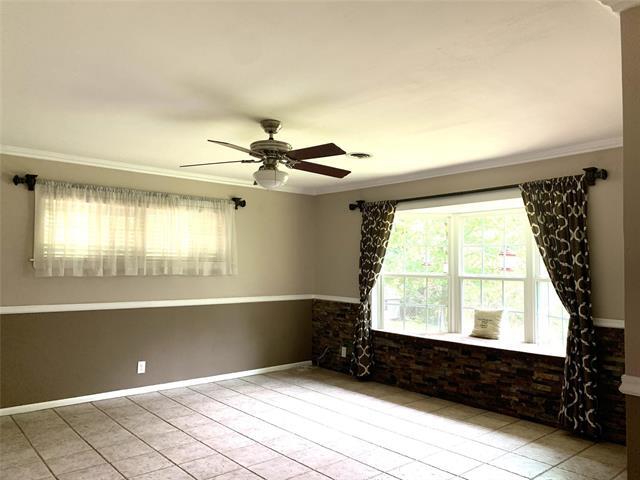 Building Photo - 1012 S Maurice Ave