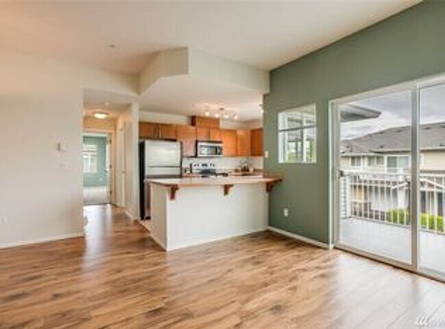 Building Photo - 4050 S 212th Ct
