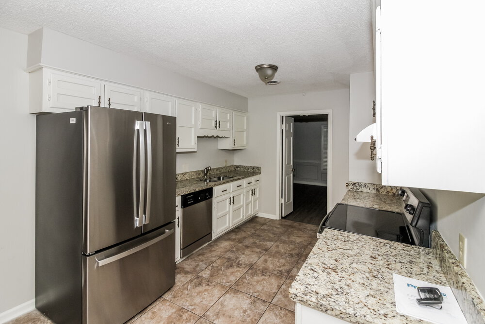 Building Photo - 4580 Blandford Dr