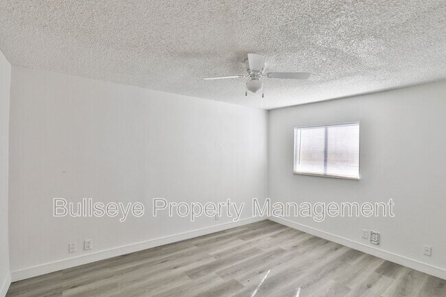 Building Photo - 1417 E Southern Ave