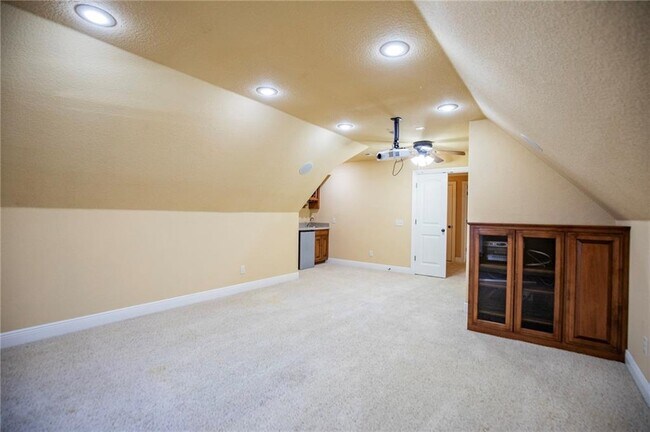 Building Photo - 4003 SW Banbury Dr