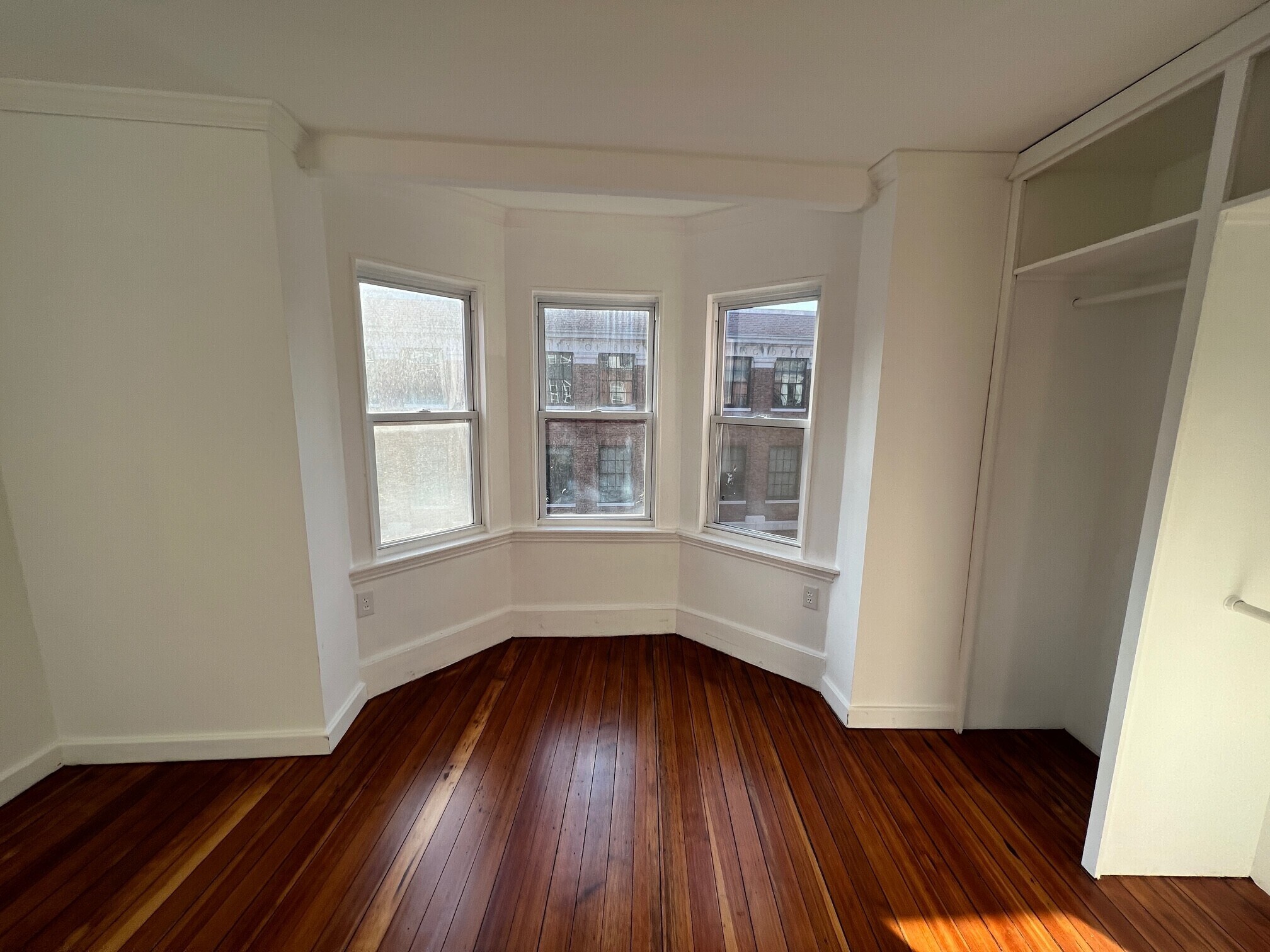 Building Photo - 148 N St