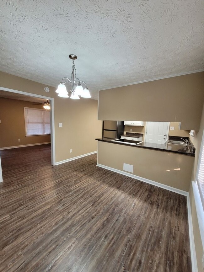 Building Photo - For Rent - Hart County - Fay Kight Circle - Three Bedroom and Two Bathroom Home