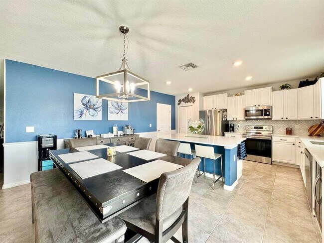 Building Photo - 10509 Carloway Hills Dr