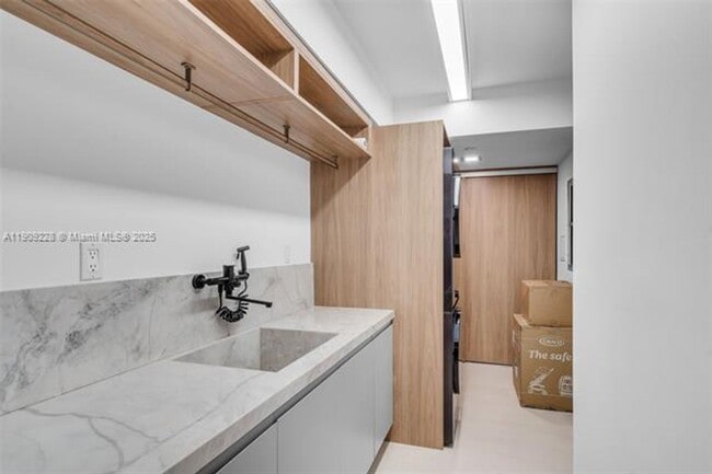 Building Photo - 3411 Indian Creek Dr