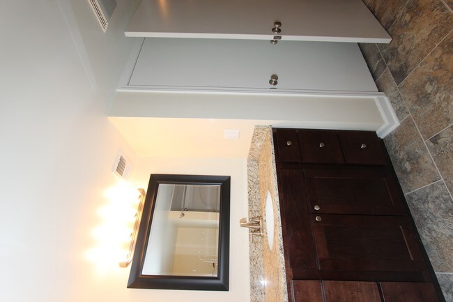 Building Photo - 1206 Veto St NW