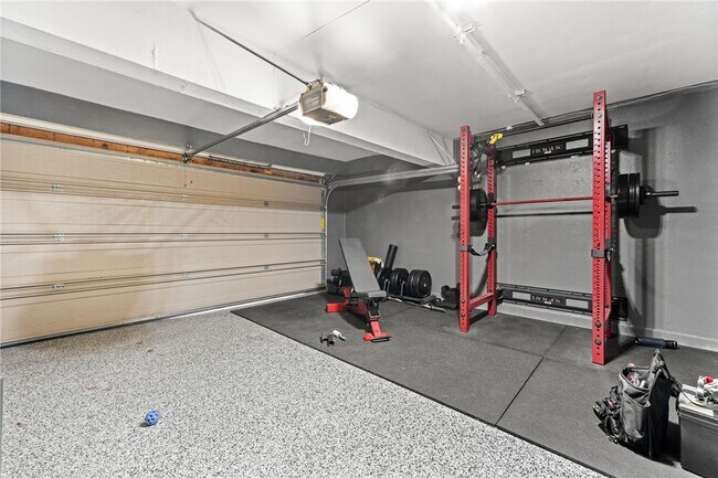 Building Photo - 30902 Club House Dr