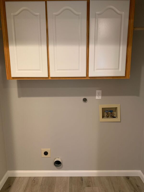 Building Photo - 13631 SE Oatfield Rd