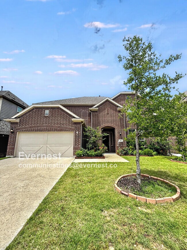 Primary Photo - 566 Westwood Way Dr