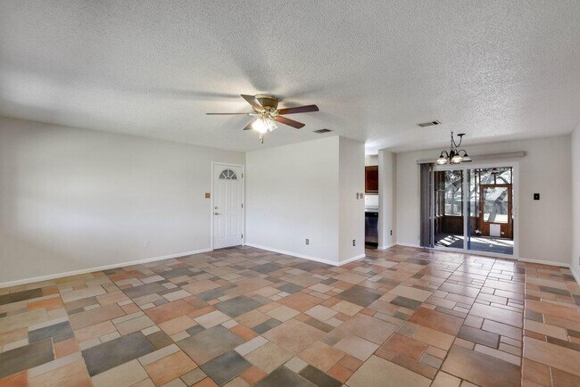 Building Photo - 16001 Awalt Dr