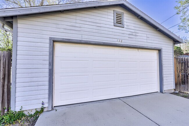 Building Photo - Historic Mount Vernon 4x1.5 Home Steps from Downtown Prescott