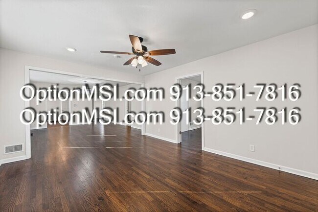 Building Photo - Newly Remodeled 3-Bedroom Home in Kansas C...