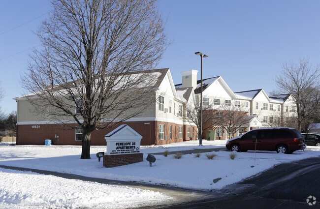 Building Photo - Penelope 35 Apartments l