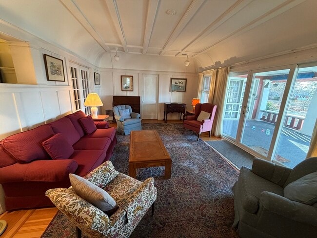 Building Photo - 630 Washington St