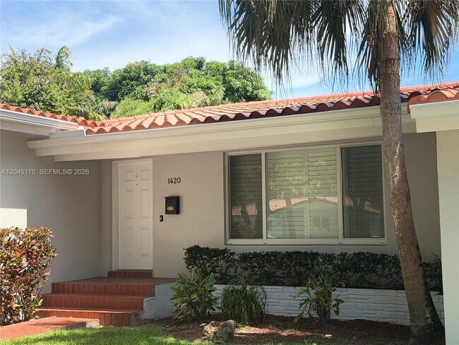 Building Photo - 1420 Baracoa Ave