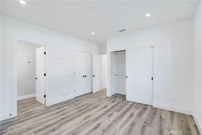 Building Photo - 13461 Bradley Ave