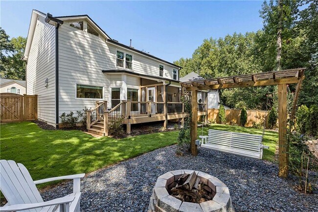 Building Photo - 1181 Alexandria Ct NE