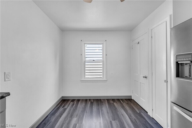 Building Photo - 5634 Waterbury Ave