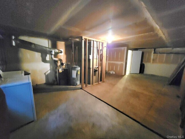 Building Photo - 27 Weathervane Dr