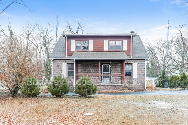 Building Photo - 310 Union Ave