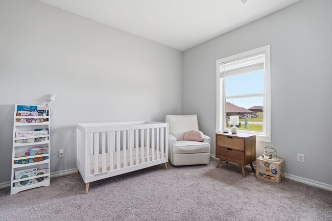 Building Photo - 4254 Mesa Dr