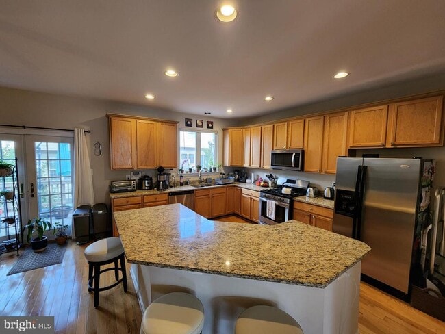Building Photo - 47706 Bowline Terrace