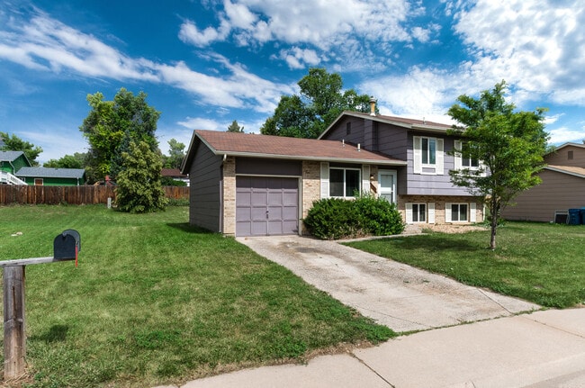 Primary Photo - 1552 S Memphis St