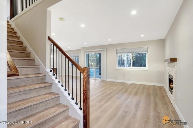 Building Photo - 533 Ashbrook Dr