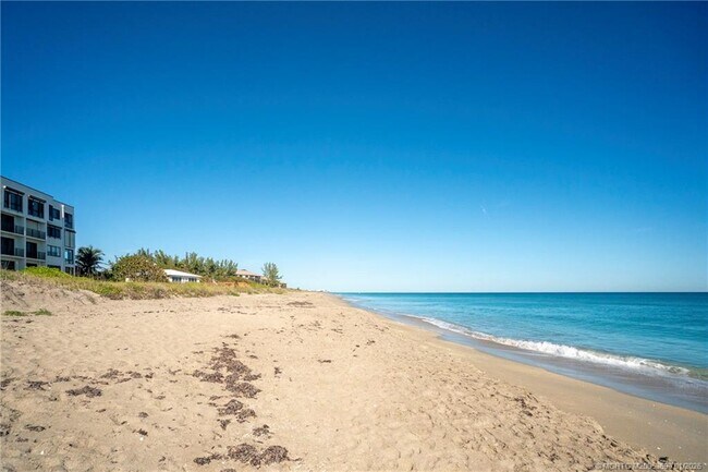 Building Photo - 2370 NE Ocean Blvd