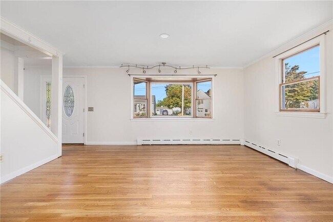 Building Photo - 36 N Beacon Terrace