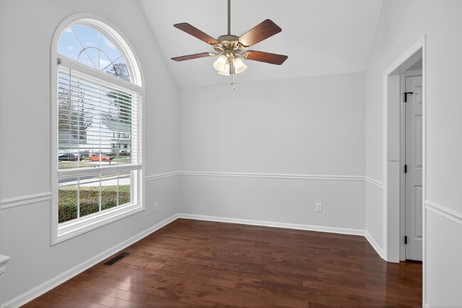 Building Photo - 1010 Trail Stream Way