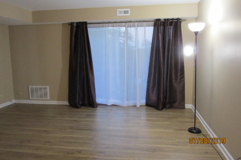 Building Photo - 14785 Lake View Dr