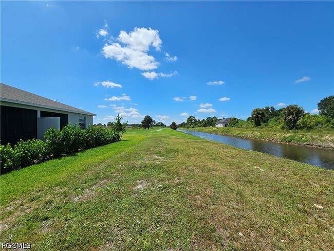 Building Photo - 20503 Hazelnut Ct S