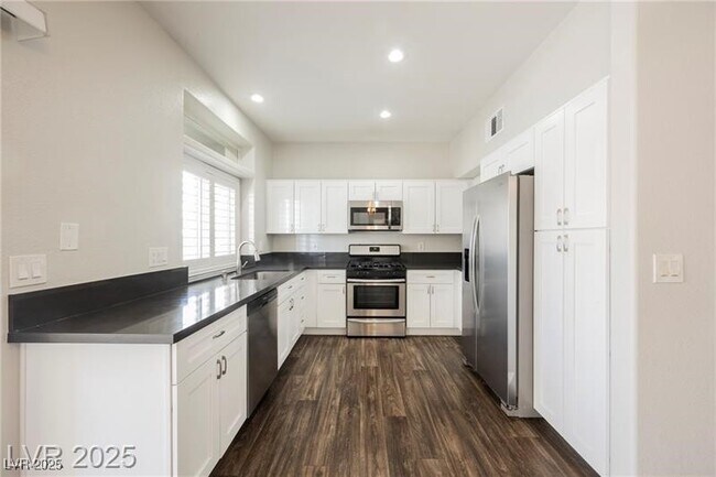 Building Photo - 5112 Jordan Frey St