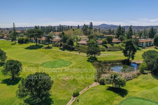 Building Photo - 12576 Oaks N Dr