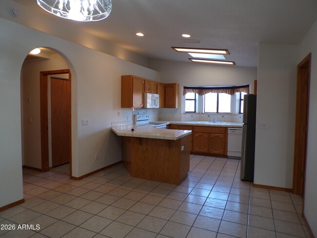 Building Photo - 10800 Sundance Ln