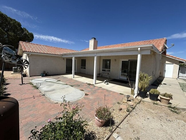 Building Photo - 7728 Paisley Ave