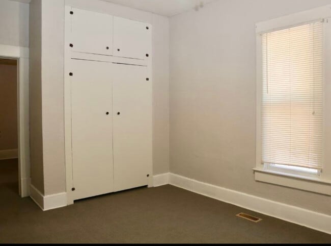 Building Photo - 510 E 7th Ave