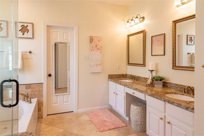 Building Photo - 43 N Greenvine Cir