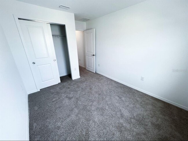 Building Photo - 8725 Daydream St