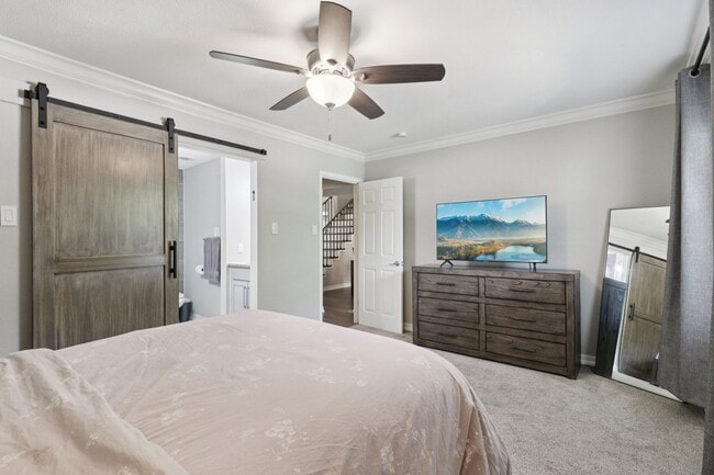 Building Photo - Beautifully Renovated Home with a Large Yard